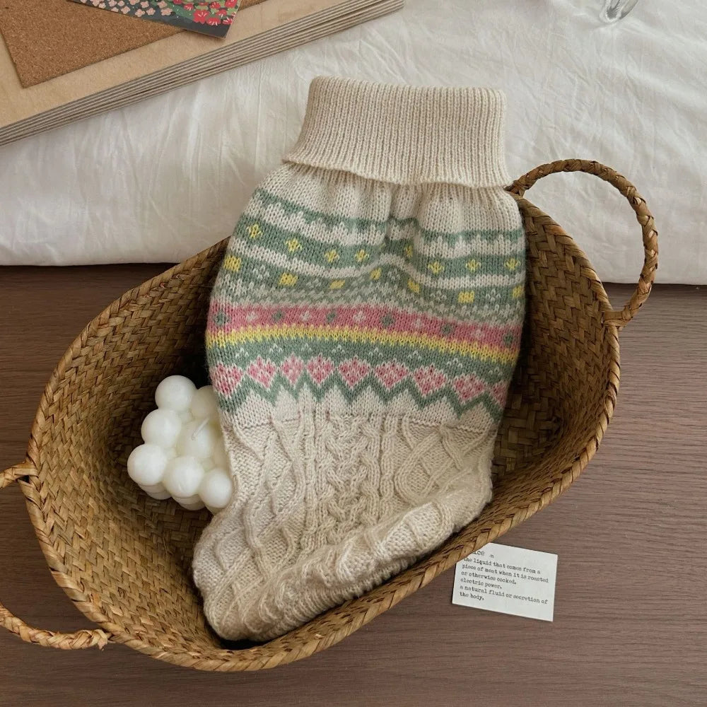 Warm Autumn and Winter Pet Clothes ,Small Dog and Cat Sweaters, Korean Pink Green Knitted Sweater, Simple Fabric Soft Comfortable