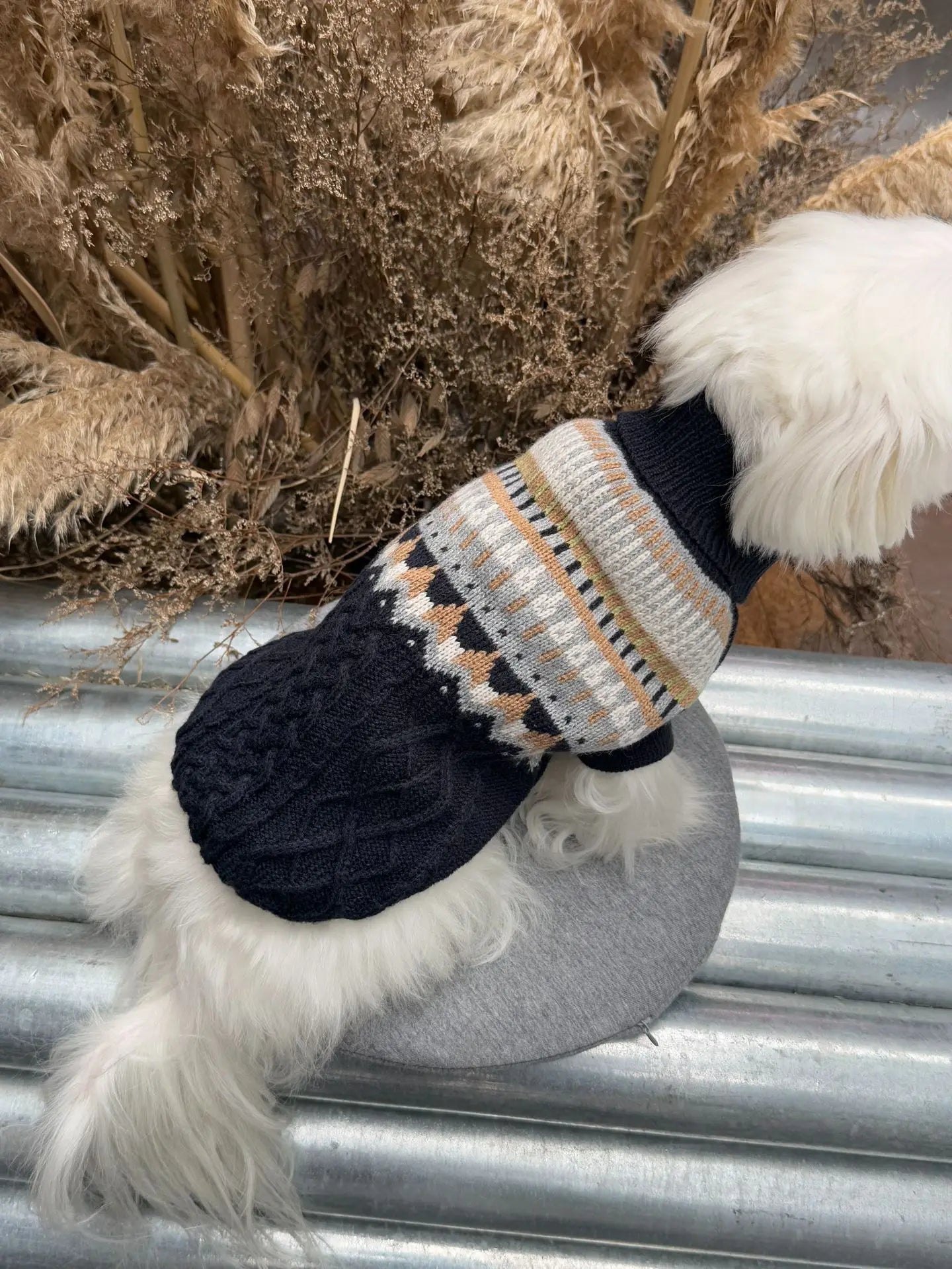 Warm Autumn and Winter Pet Clothes ,Small Dog and Cat Sweaters, Korean Pink Green Knitted Sweater, Simple Fabric Soft Comfortable