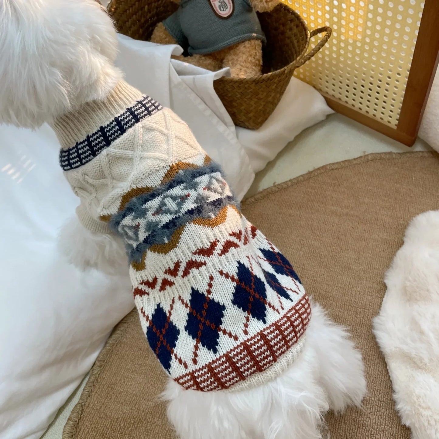 Warm Autumn and Winter Pet Clothes ,Small Dog and Cat Sweaters, Korean Pink Green Knitted Sweater, Simple Fabric Soft Comfortable